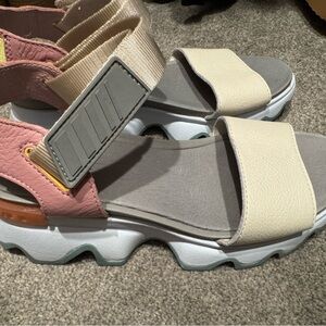 Women's Pink and Cream Sandals